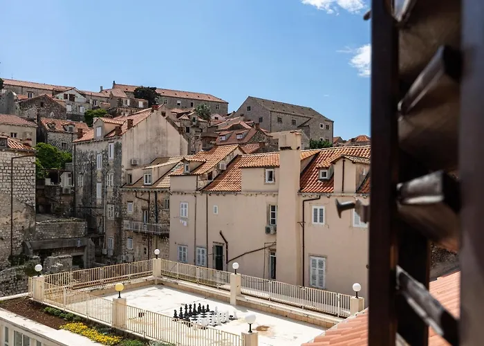 Apartments And Rooms Lejletul
